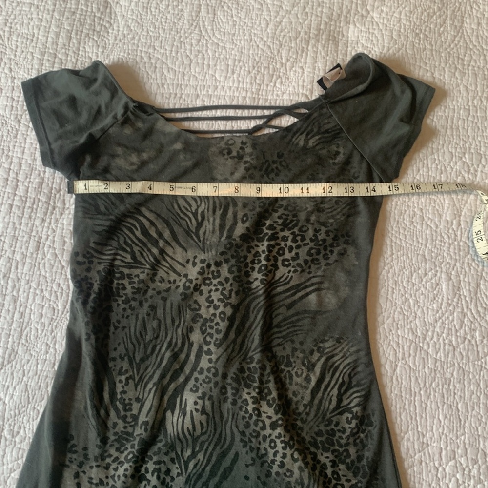Stylish Gray animal print Women's Top L - Picture 4 of 5